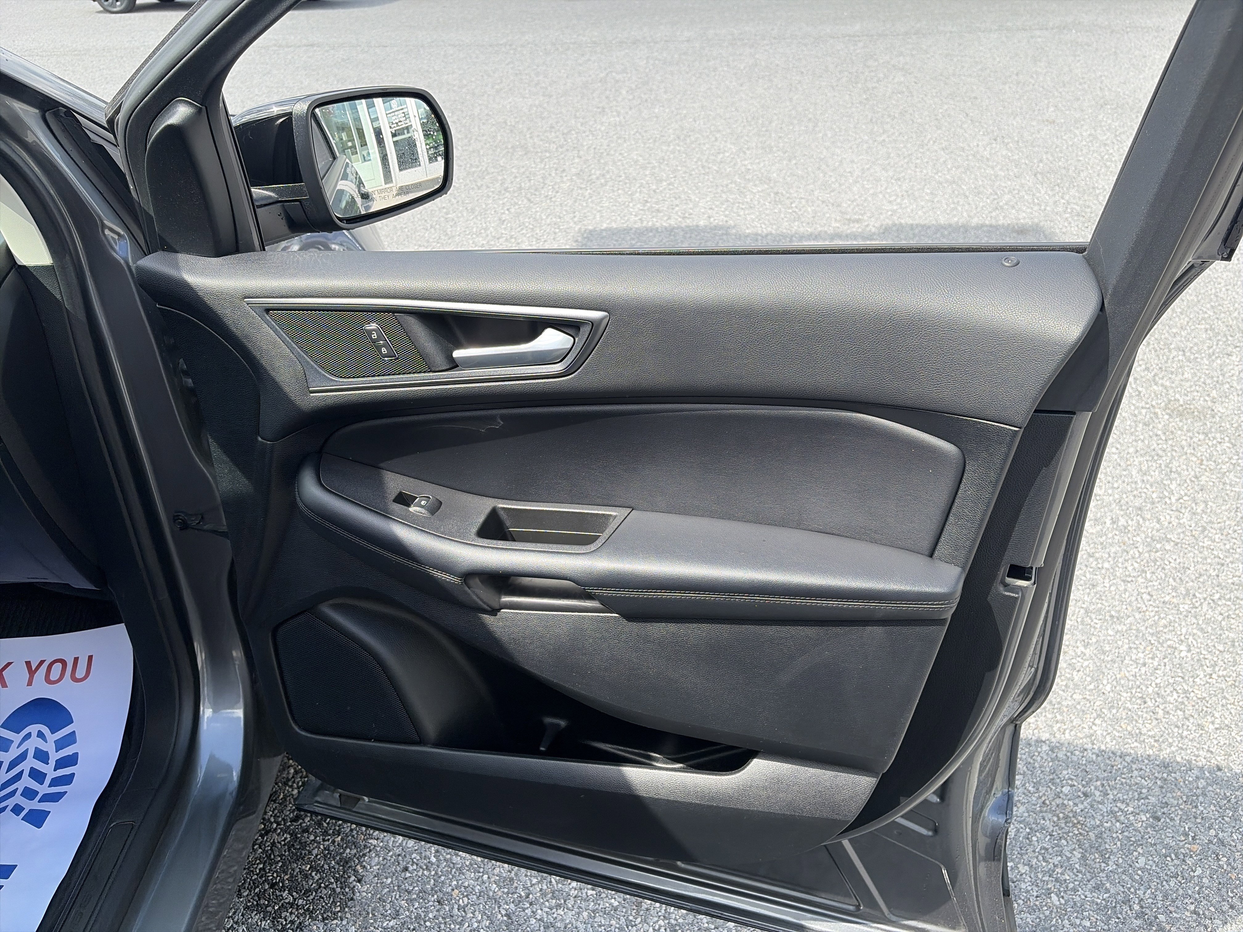 Used 2022 Ford Edge SE w/ Black Appearance Package image 30