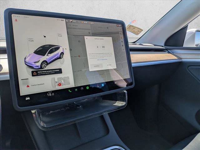 Used 2024 Tesla Model Y Long Range image 12