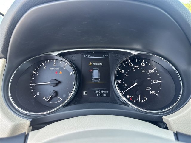 Used 2014 Nissan Rogue SV image 18