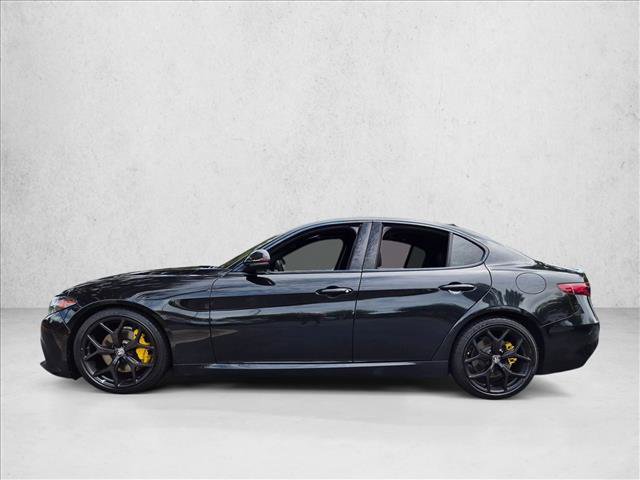 Used 2020 Alfa Romeo Giulia Ti Sport w/ Quick Order Package 22U Sport RWD image 9