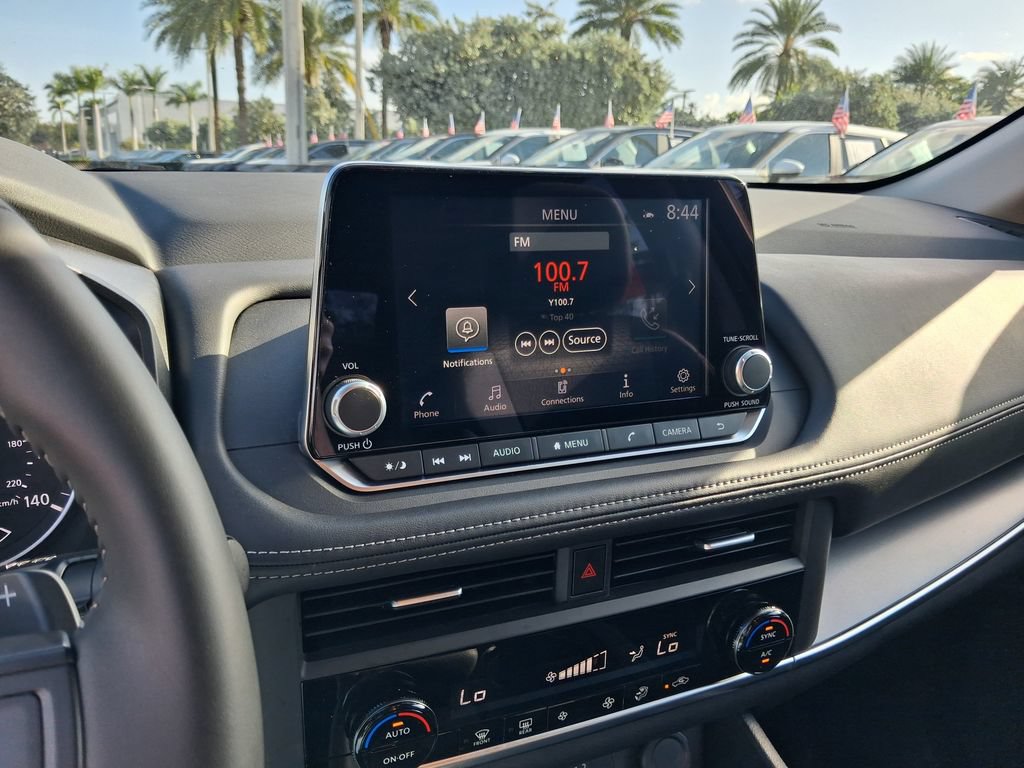 Used 2026 Nissan Rogue SV FWD image 28