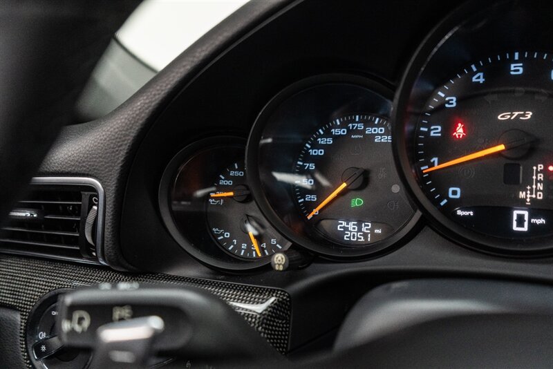 Used 2018 Porsche 911 GT3 RWD image 93