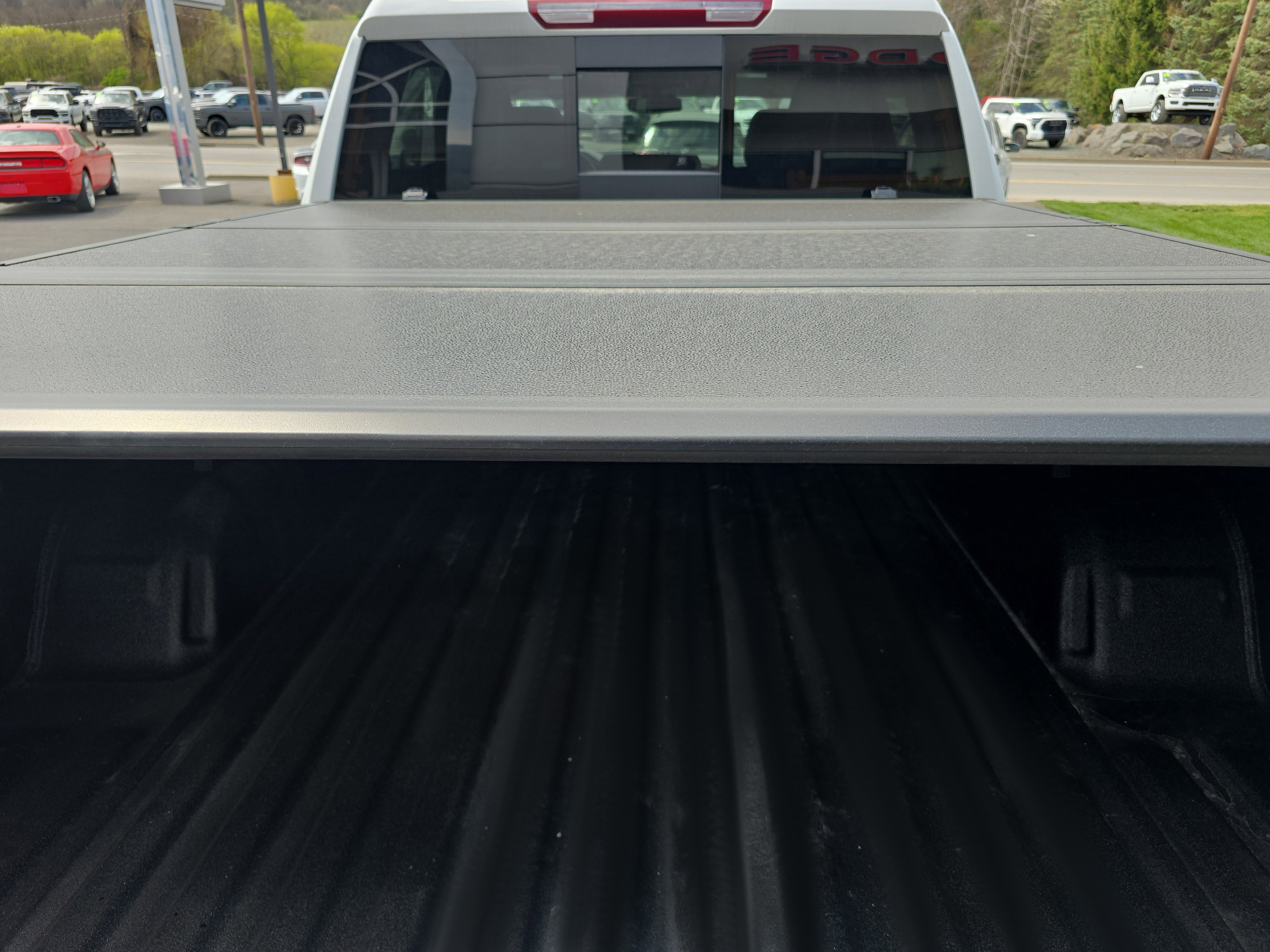Used 2026 Chevrolet Silverado 1500 LT Trail Boss w/ Convenience Package II AWD/4WD image 5