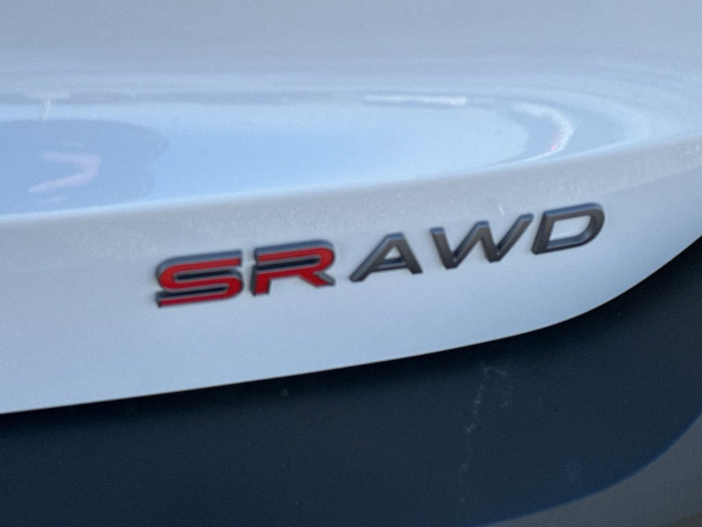 New 2026 Nissan Kicks SR image 8