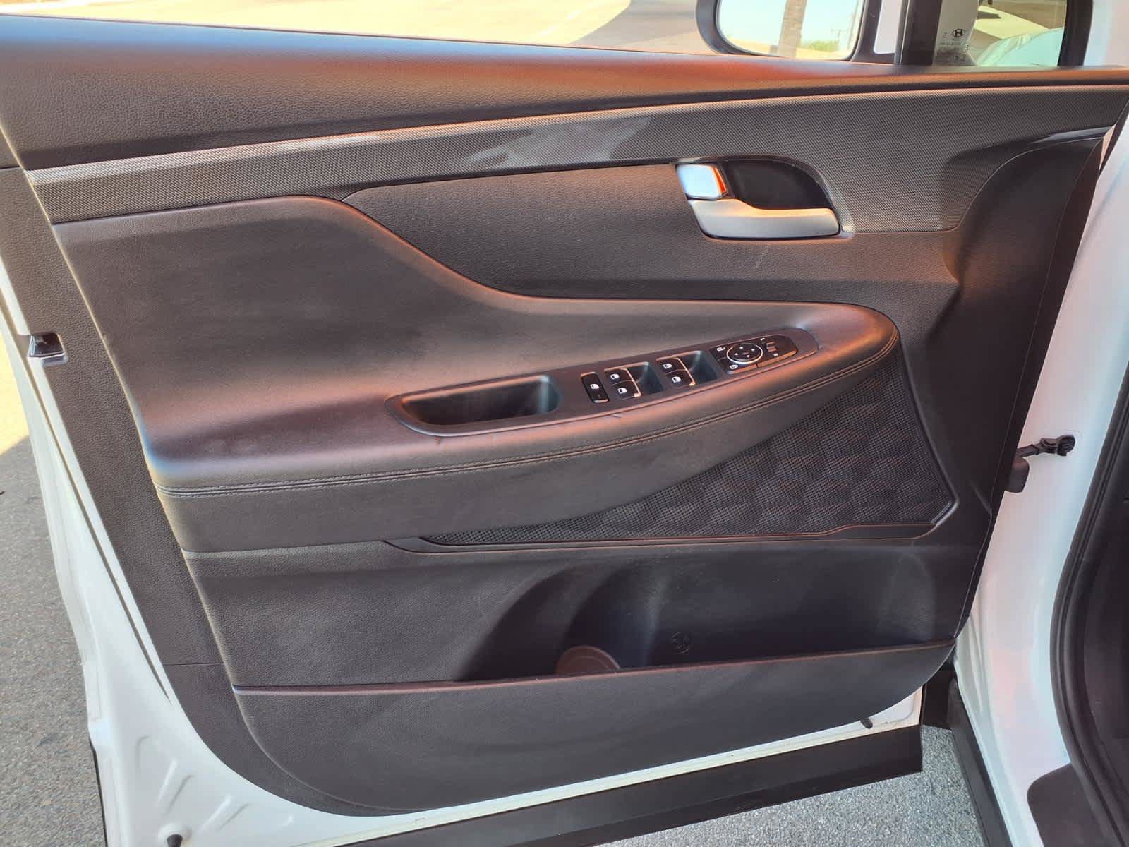 Used 2021 Hyundai Santa Fe SE FWD image 13