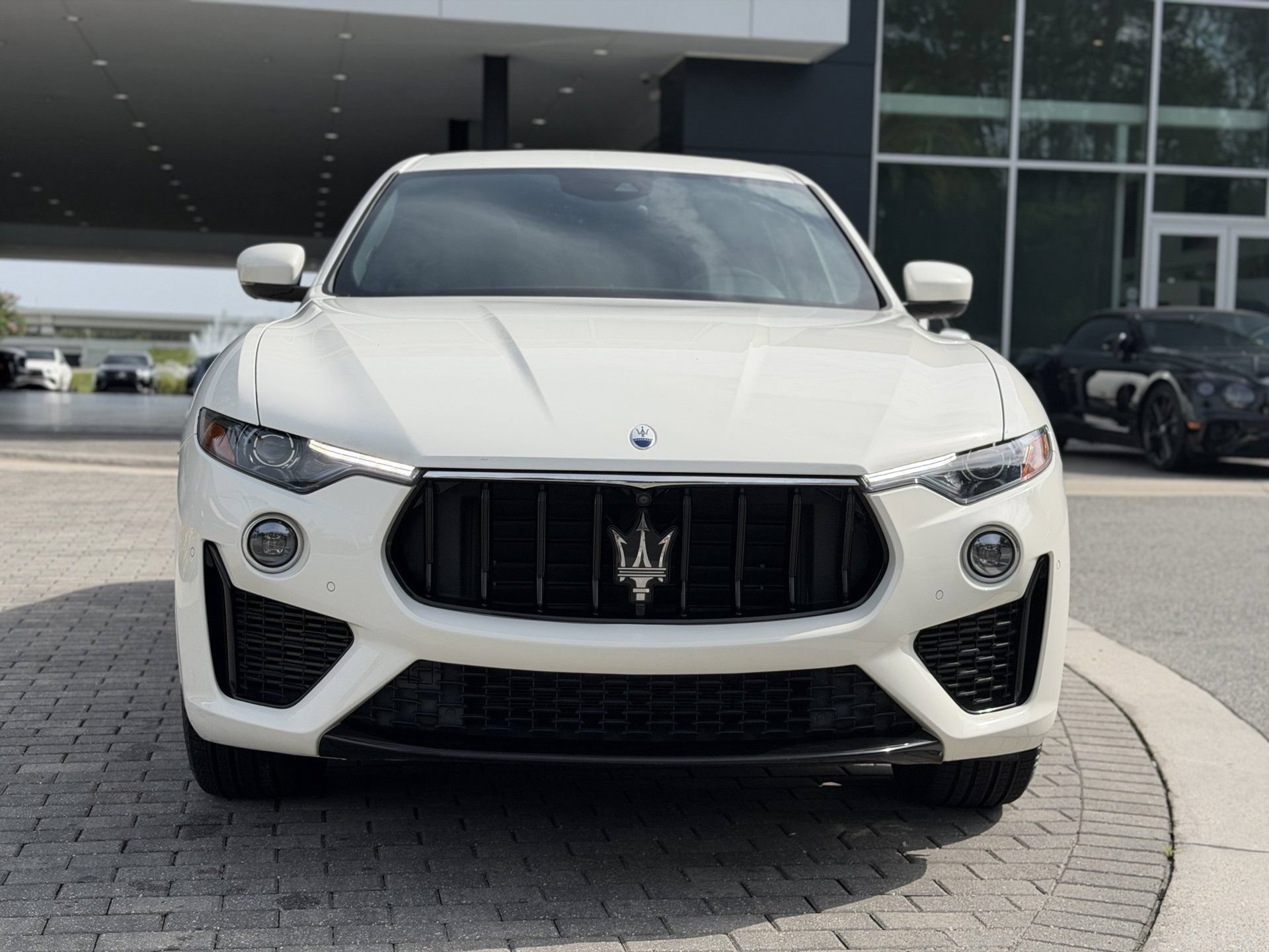 Used 2023 Maserati Levante Modena AWD/4WD image 9