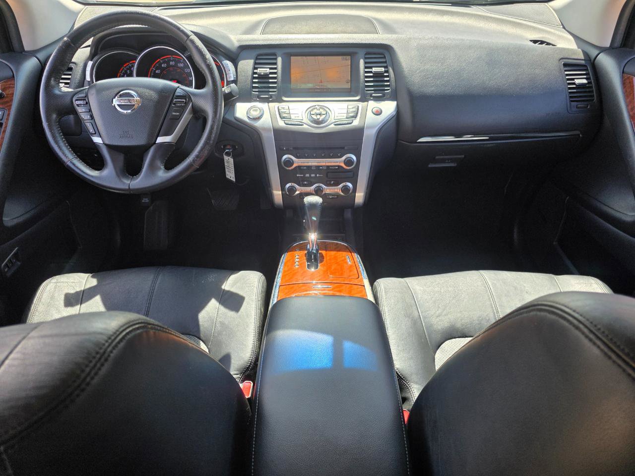 Used 2010 Nissan Murano LE w/ Navigation Pkg image 16