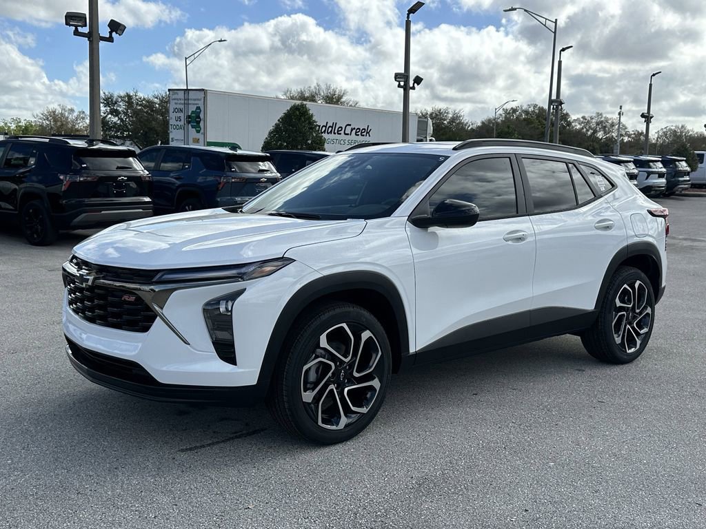 New 2026 Chevrolet Trax RS w/ Sunroof Package image 8