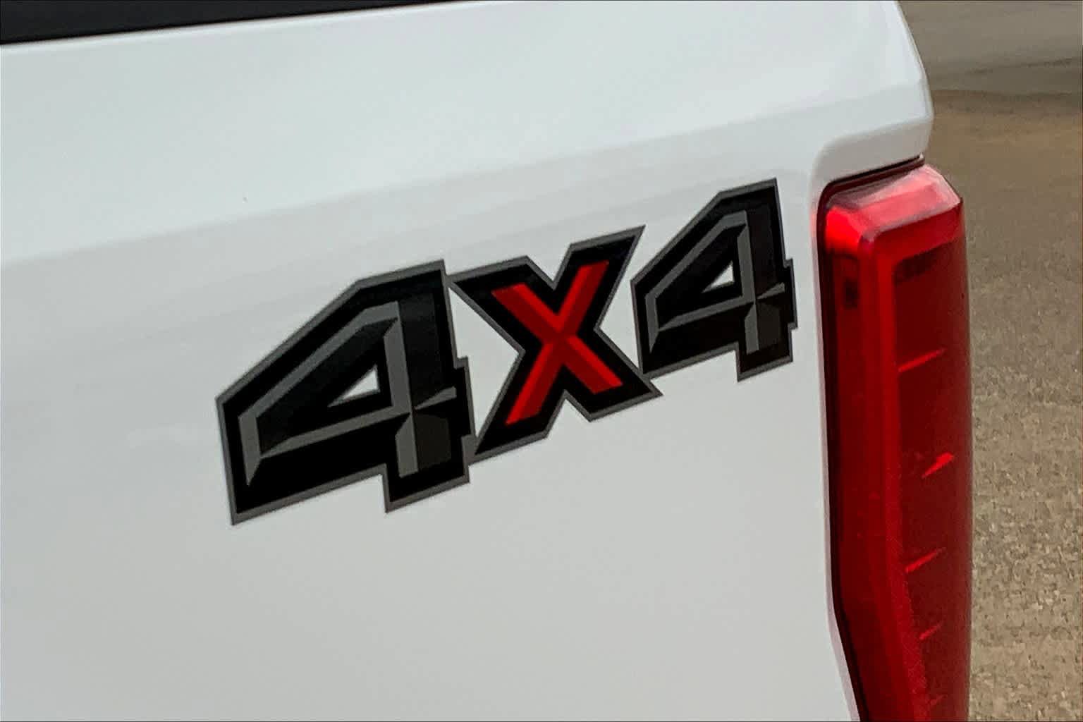 Used 2019 Ford F250 XLT w/ Camper Package AWD/4WD image 10