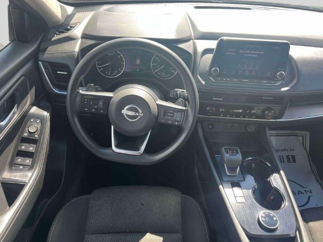 Used 2024 Nissan Rogue SV AWD/4WD image 10