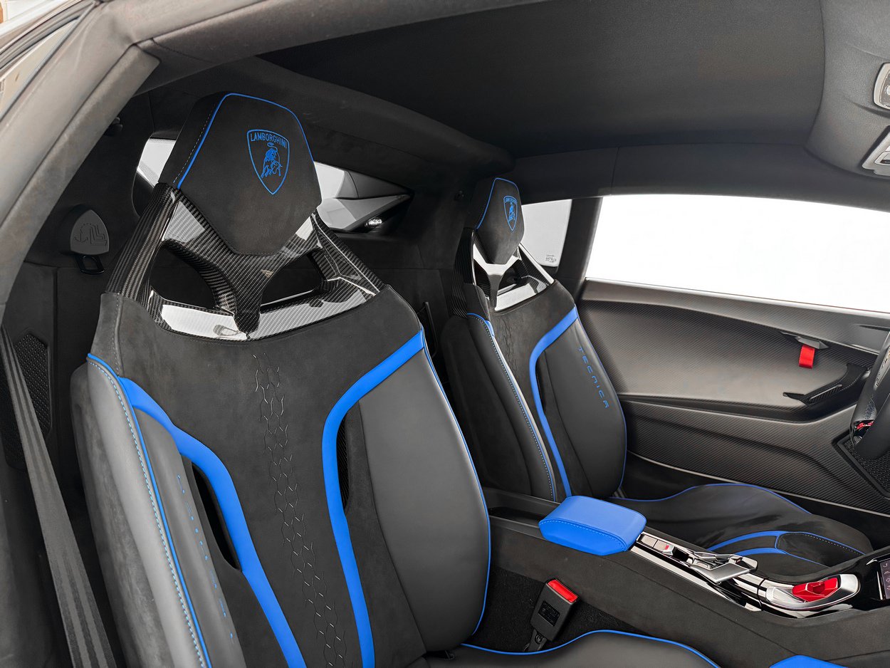 Used 2023 Lamborghini Huracan Tecnica RWD image 27