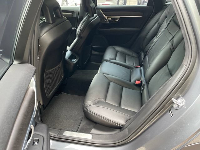 Used 2018 Volvo V90 T6 Cross Country w/ Convenience Package AWD/4WD image 11