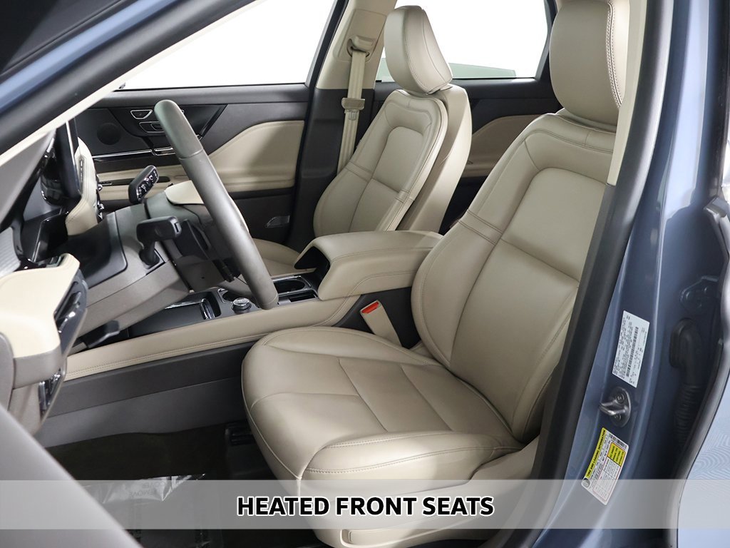 Used 2023 Lincoln Corsair AWD w/ Towing Package image 6