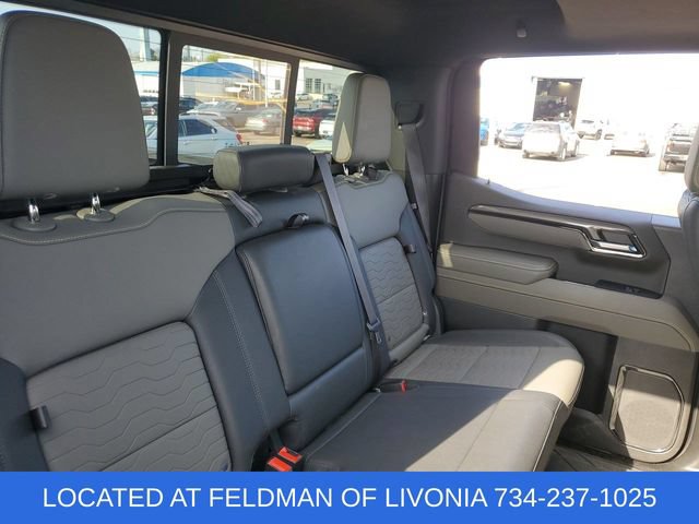 Used 2023 Chevrolet Silverado 1500 ZR2 w/ Technology Package AWD/4WD image 34