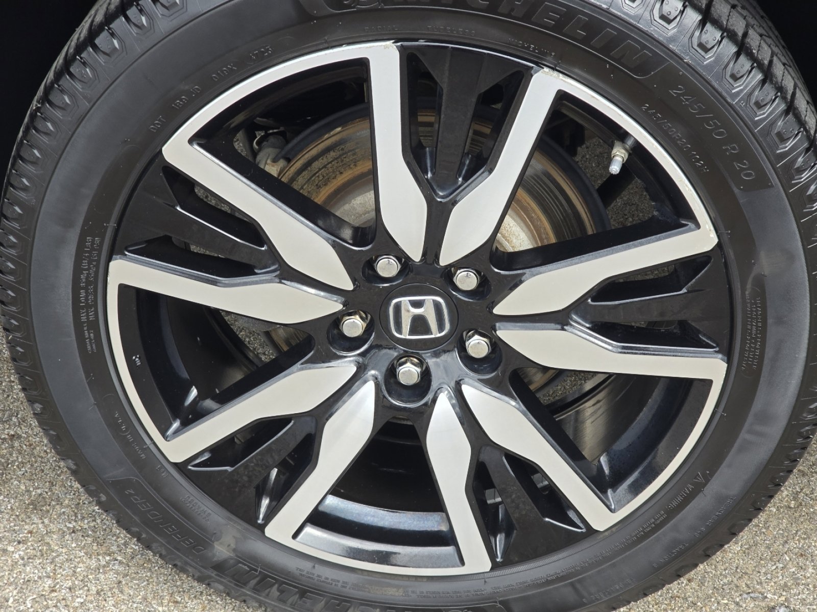 Certified 2020 Honda Pilot Touring image 15