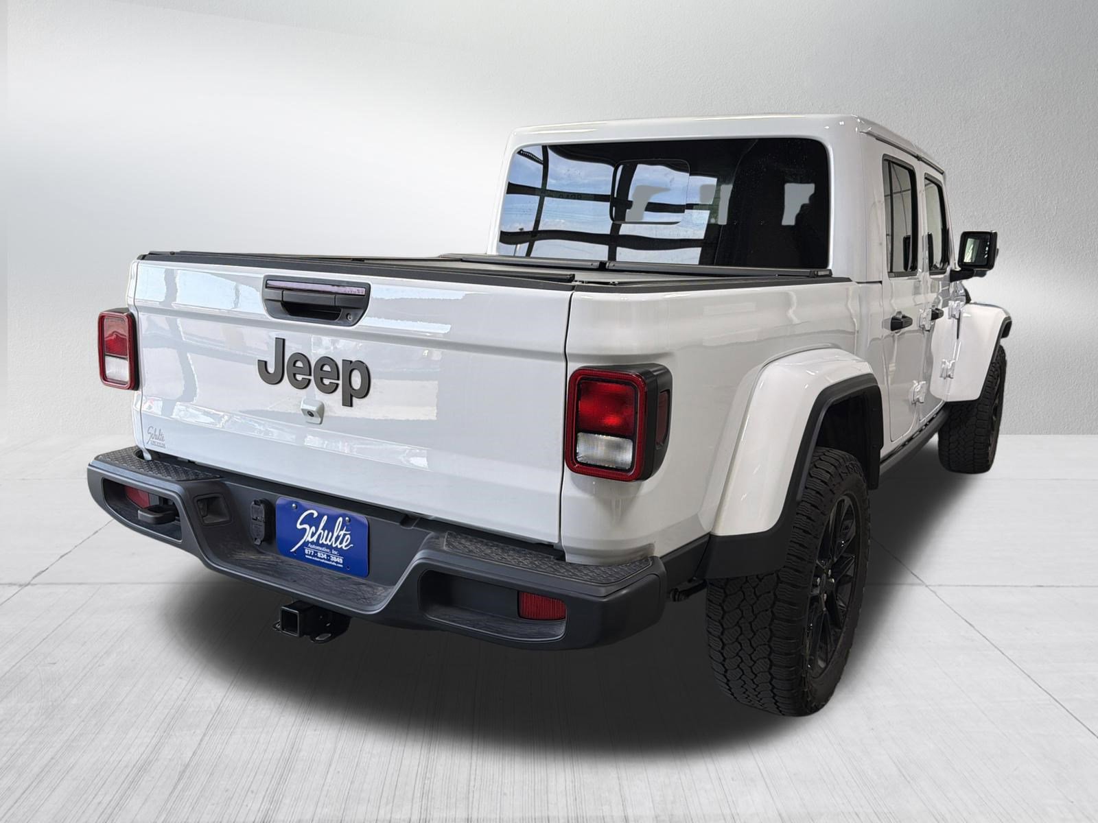 Used 2025 Jeep Gladiator Sport image 7