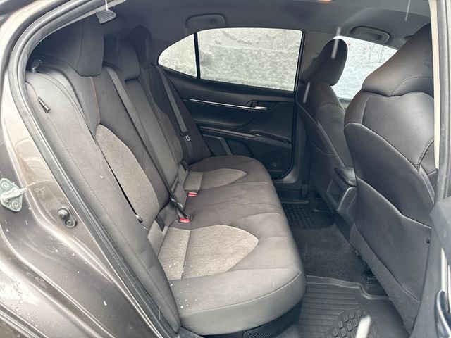Used 2020 Toyota Camry LE image 12