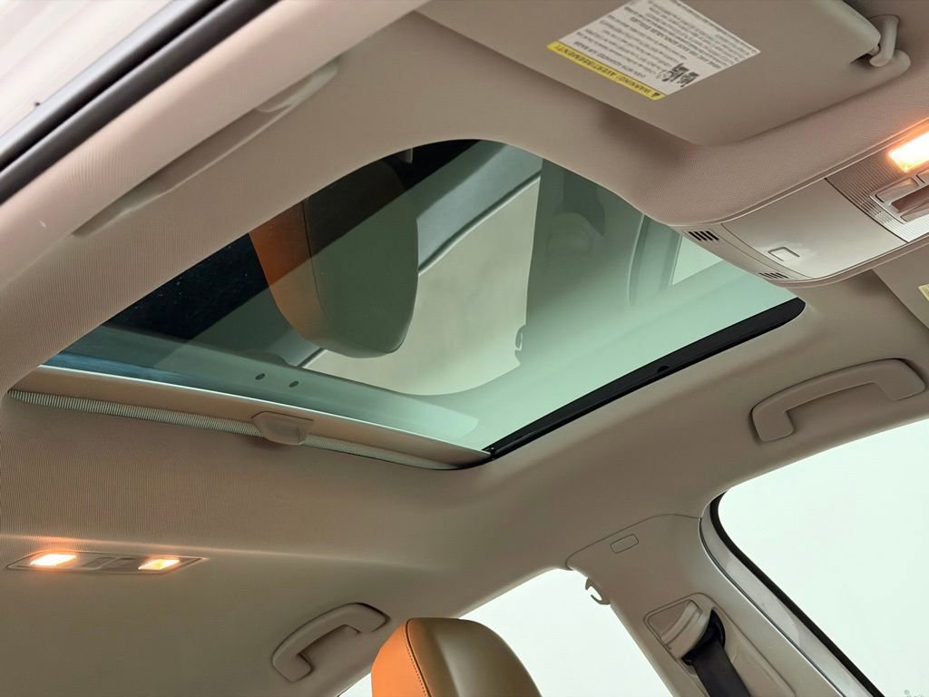 Used 2019 Volkswagen Jetta SE w/ Cold Weather Package image 24