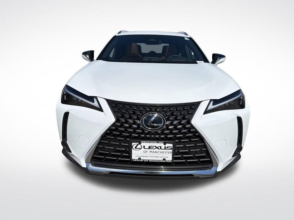 New 2026 Lexus UX 300h AWD image 2