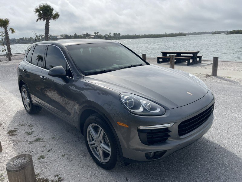 Used 2017 Porsche Cayenne Platinum Edition AWD/4WD image 33