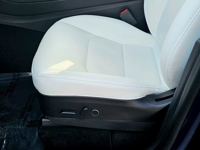 Used 2023 Tesla Model Y Performance image 17
