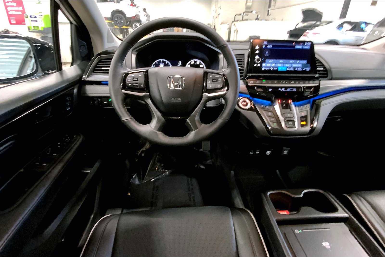 Used 2026 Honda Odyssey Elite image 5