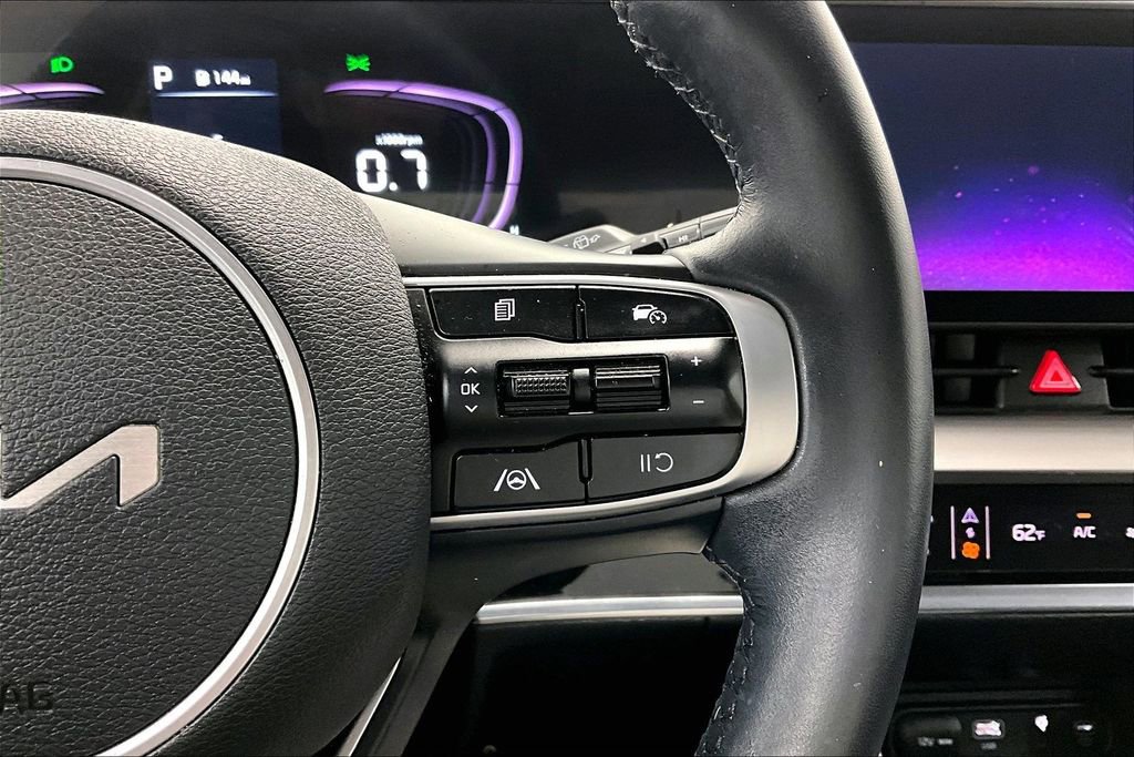 Used 2024 Kia Sportage EX image 24