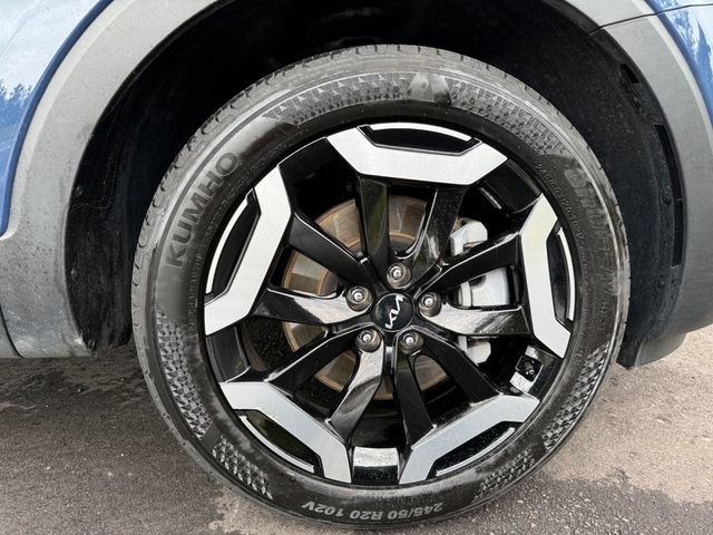 Used 2025 Kia Telluride S image 16