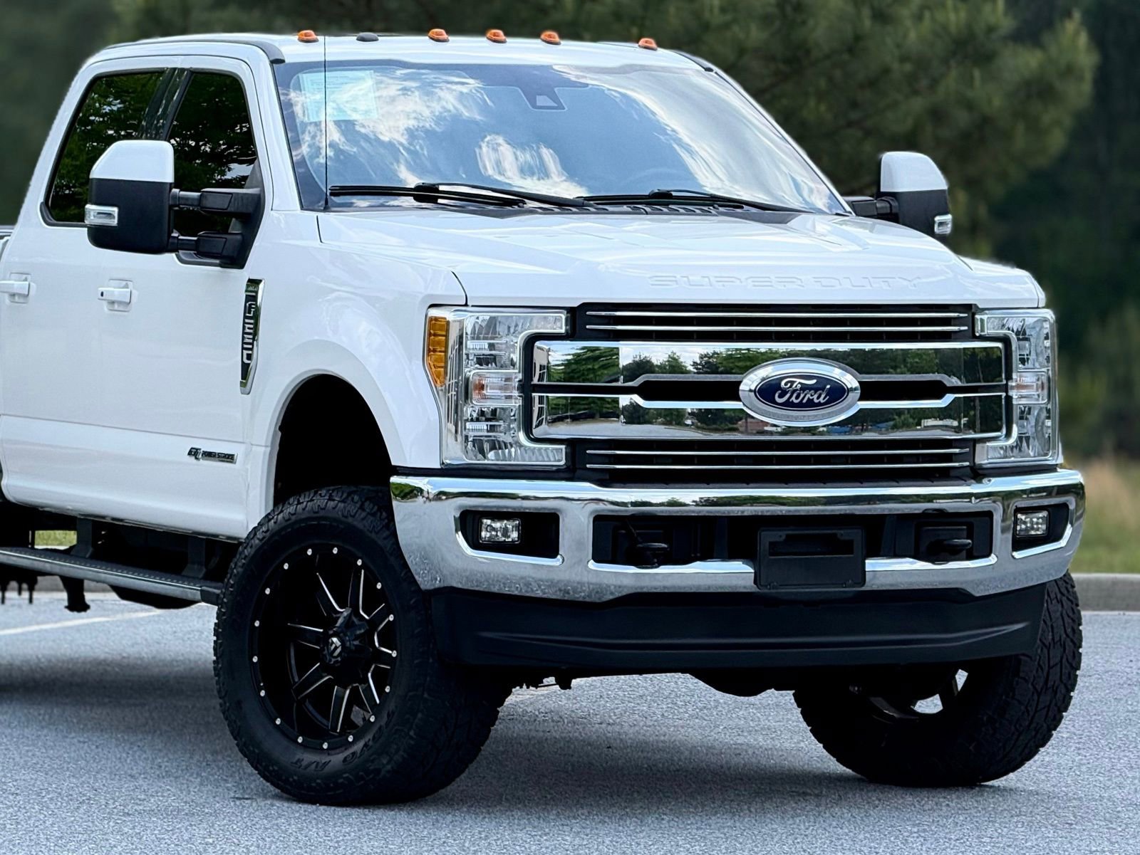Used 2017 Ford F250 Lariat w/ Lariat Ultimate Package AWD/4WD image 46