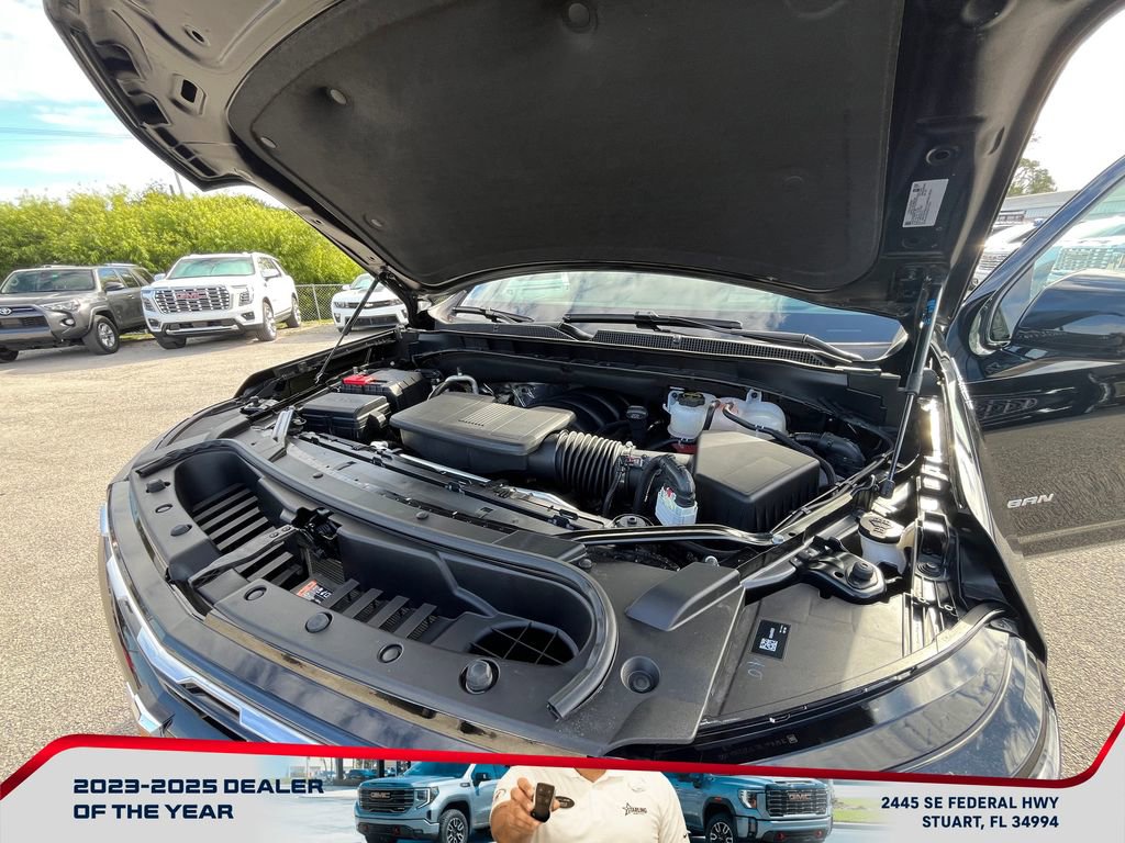 Used 2025 Chevrolet Suburban High Country w/ Sun And Tow Package image 23