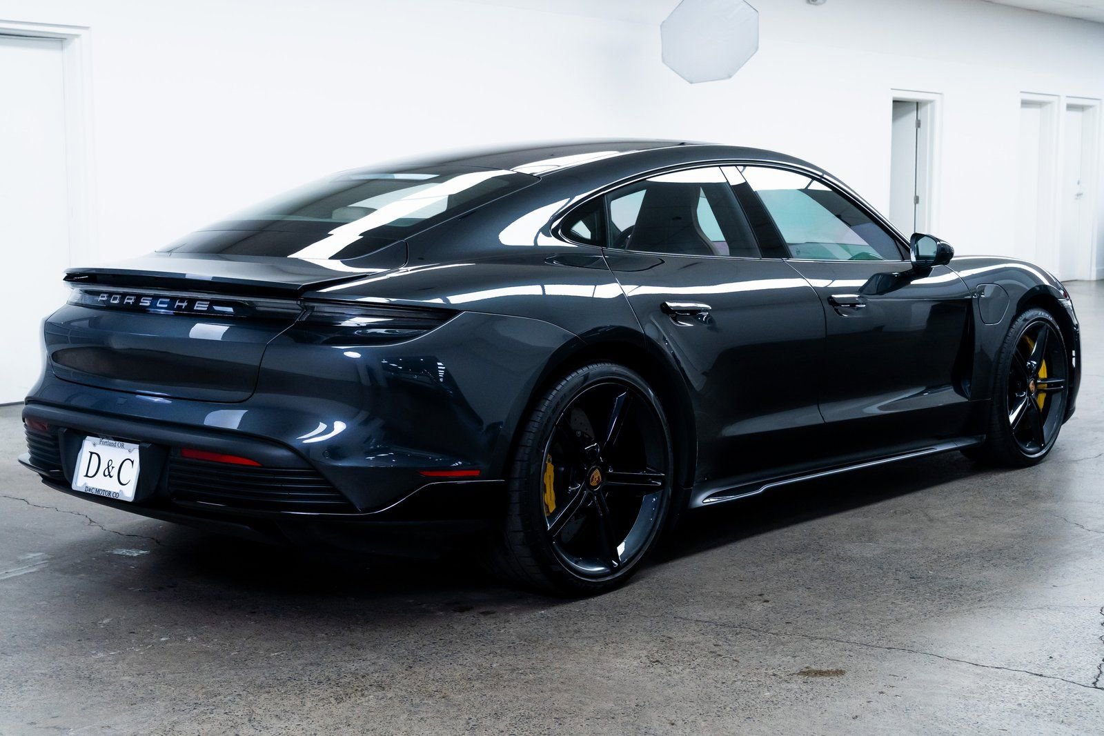 Used 2020 Porsche Taycan Turbo image 6