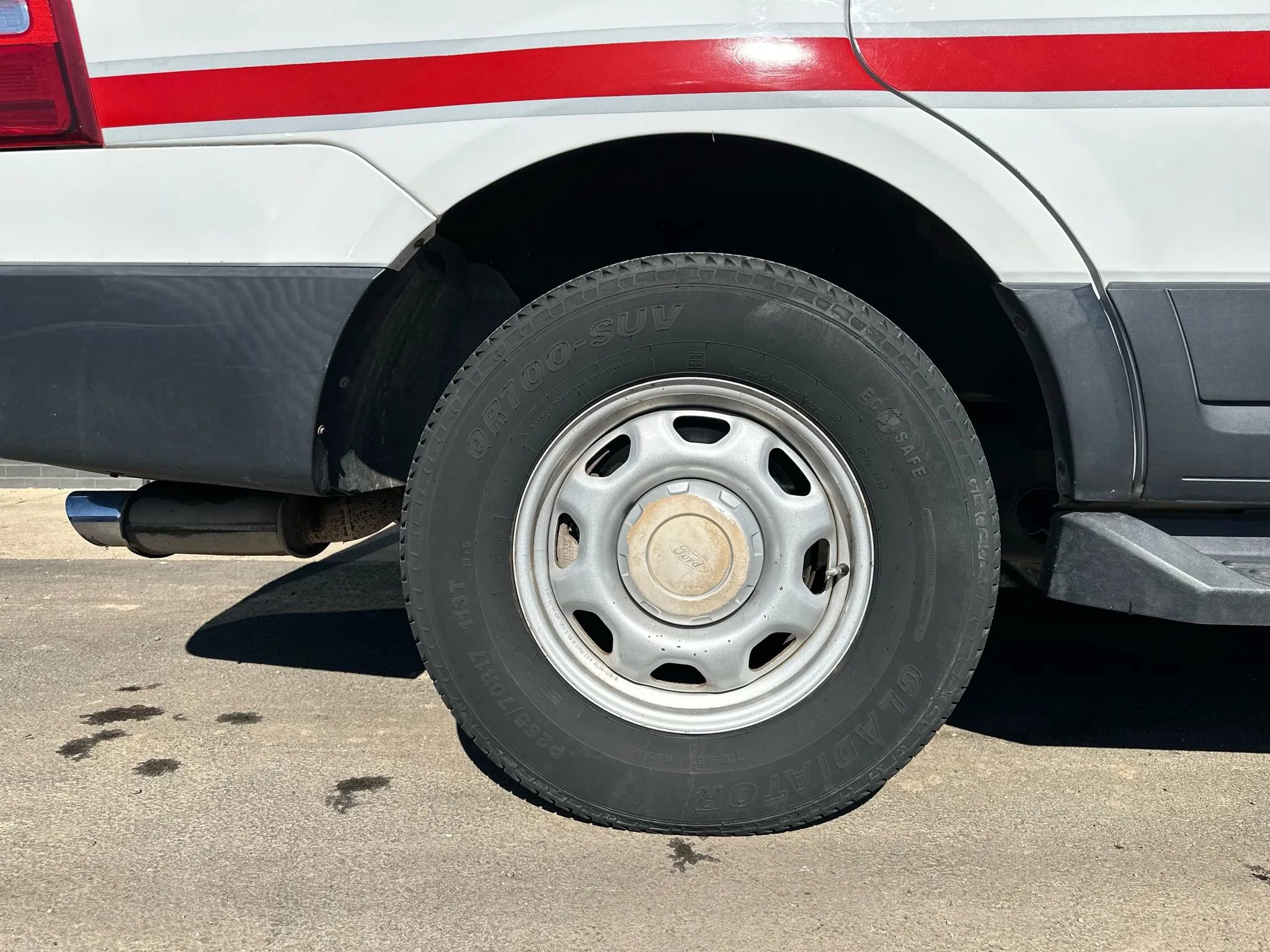 Used 2015 Ford Expedition XL image 11