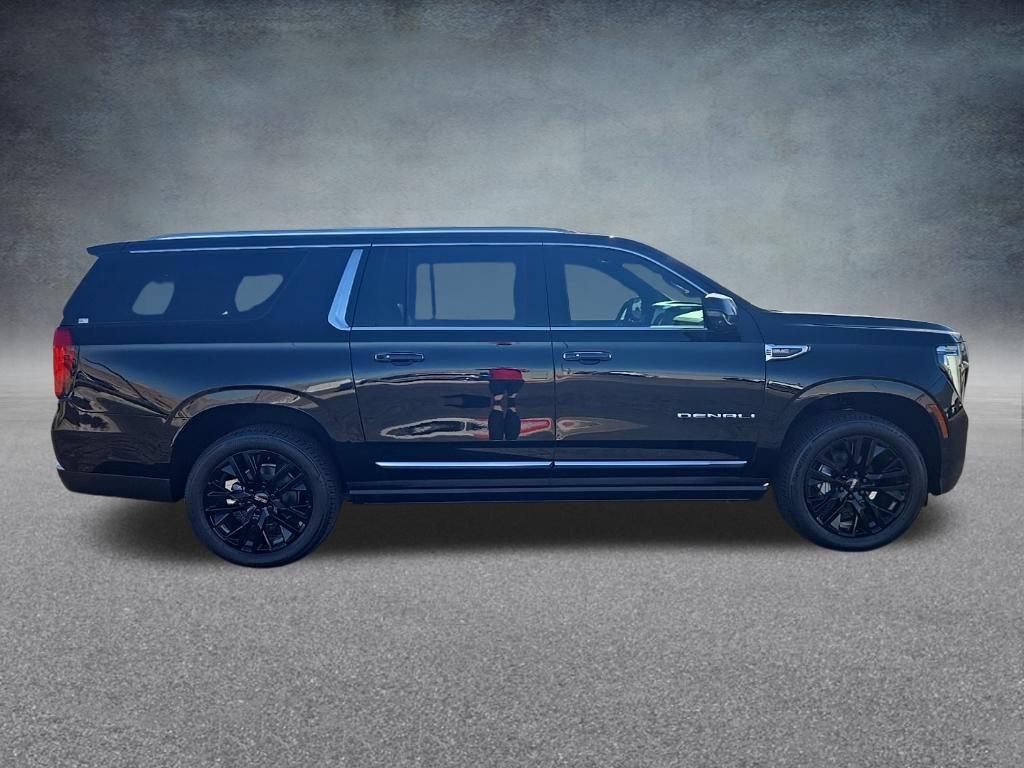 New 2026 GMC Yukon XL Denali w/ Sun & Power Step Package AWD/4WD image 2