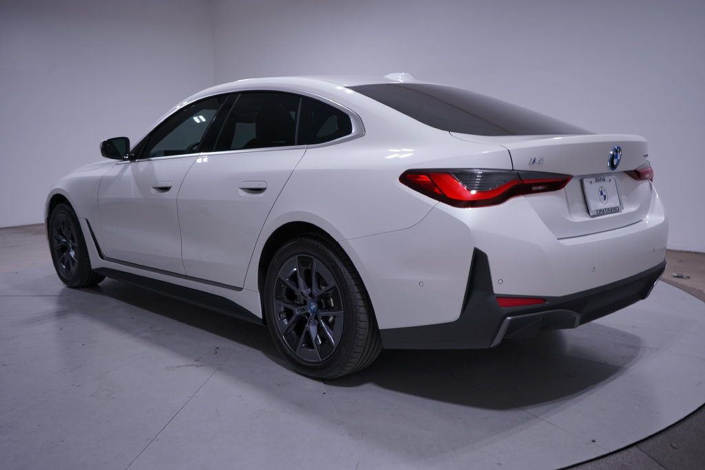 Used 2024 BMW i4 eDrive35 w/ Premium Package RWD image 3