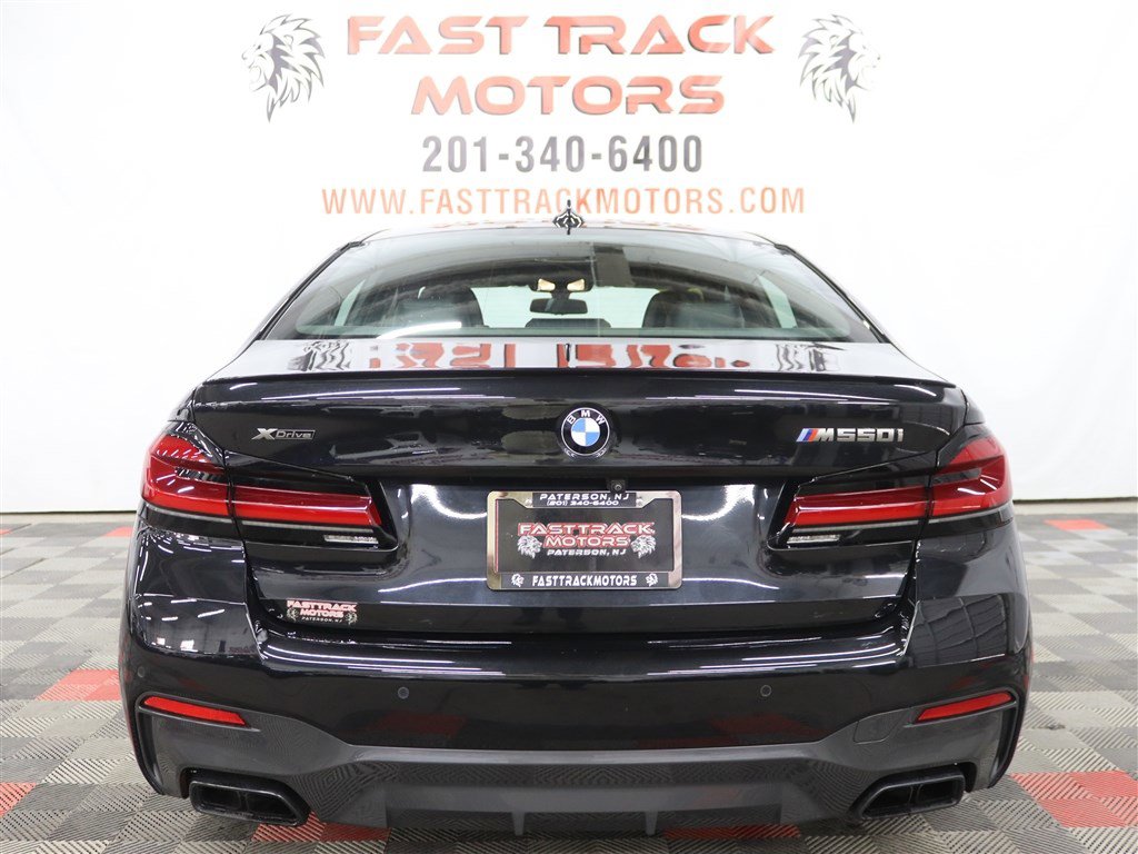 Used 2022 BMW M550i xDrive w/ Executive Package image 4