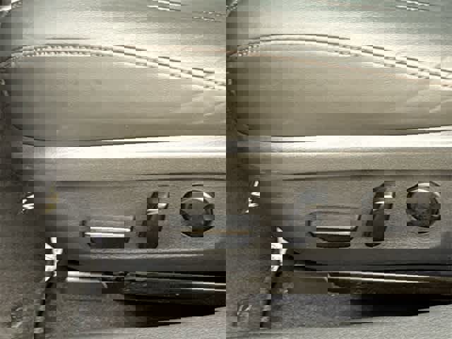 Used 2021 MAZDA MAZDA3 s image 31