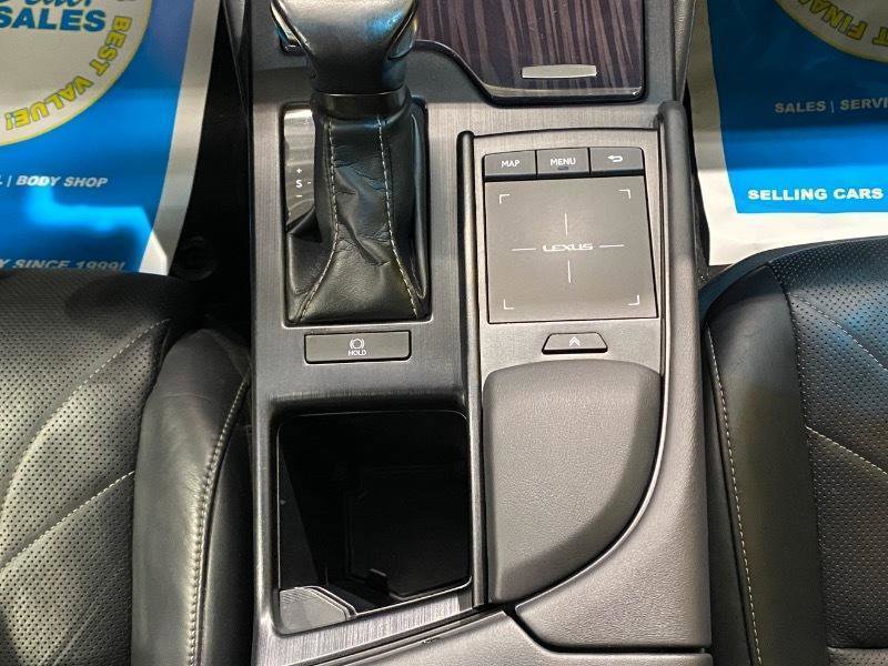 Used 2019 Lexus ES 350 Luxury w/ Accessory Package 2 image 23