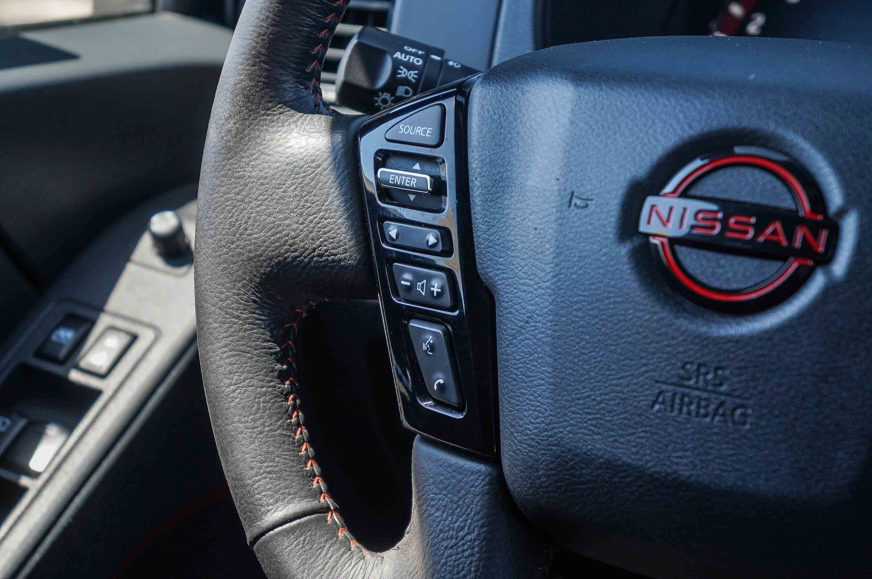 Used 2024 Nissan Frontier PRO-4X AWD/4WD image 17