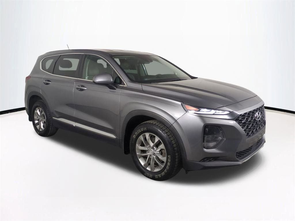 Used 2019 Hyundai Santa Fe SE image 2
