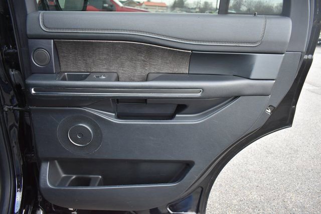 Used 2021 Ford Expedition Limited image 52
