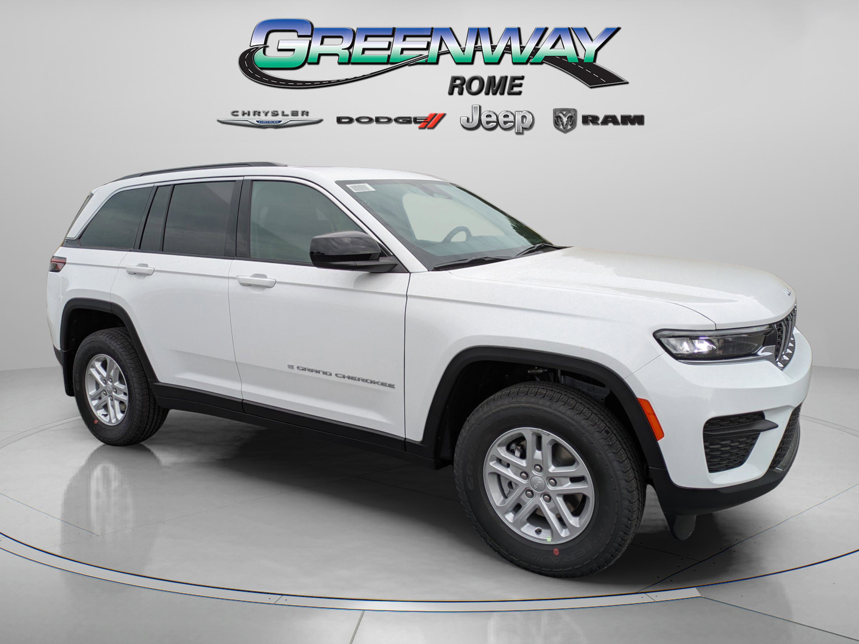 New 2025 Jeep Grand Cherokee Laredo