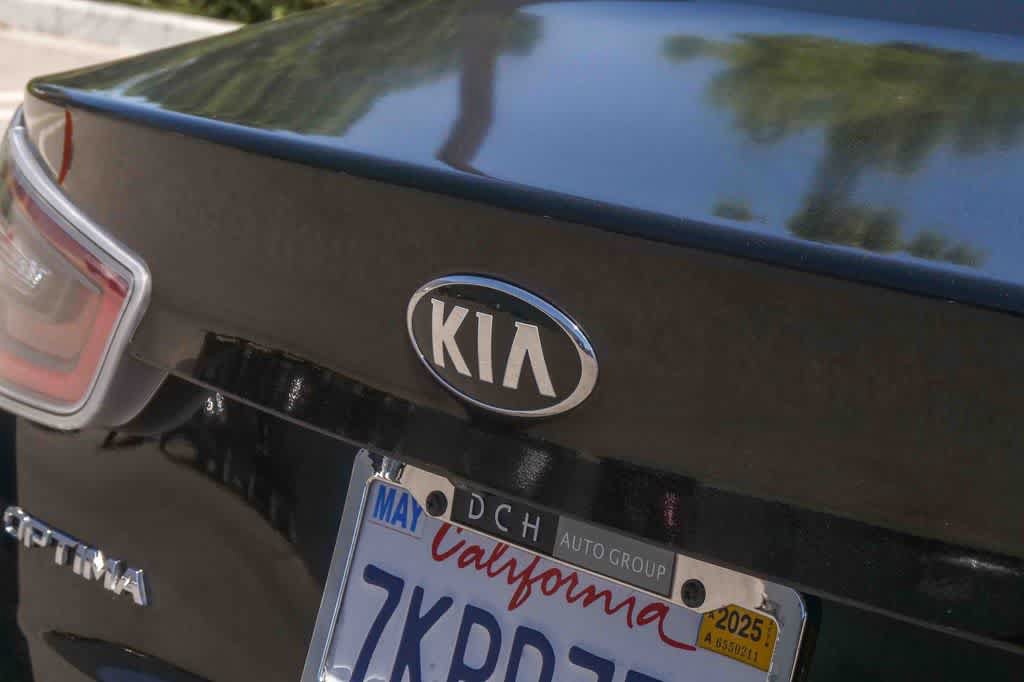 Used 2015 Kia Optima EX w/ Technology Package FWD image 11