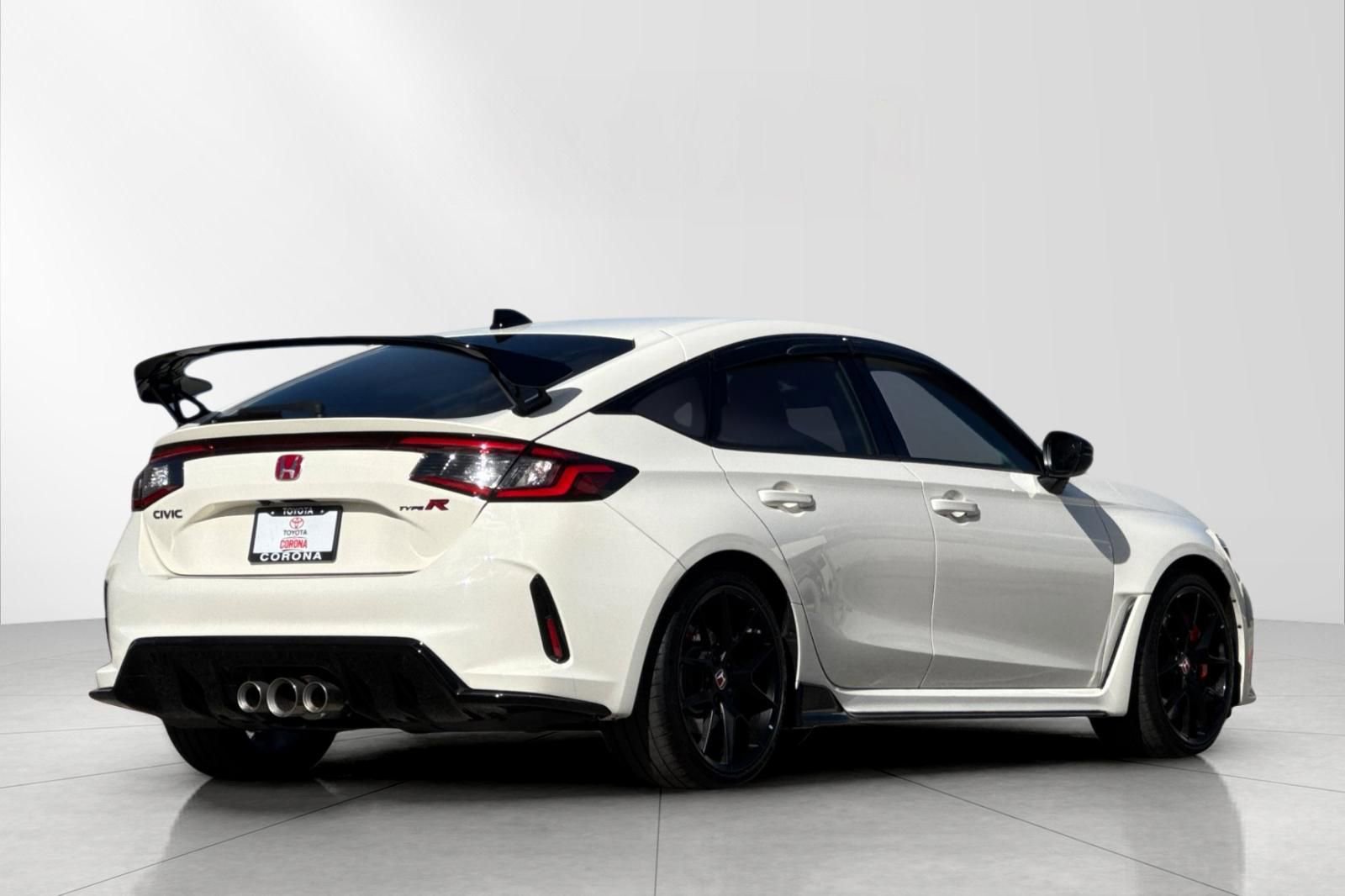 Used 2025 Honda Civic Type R image 3