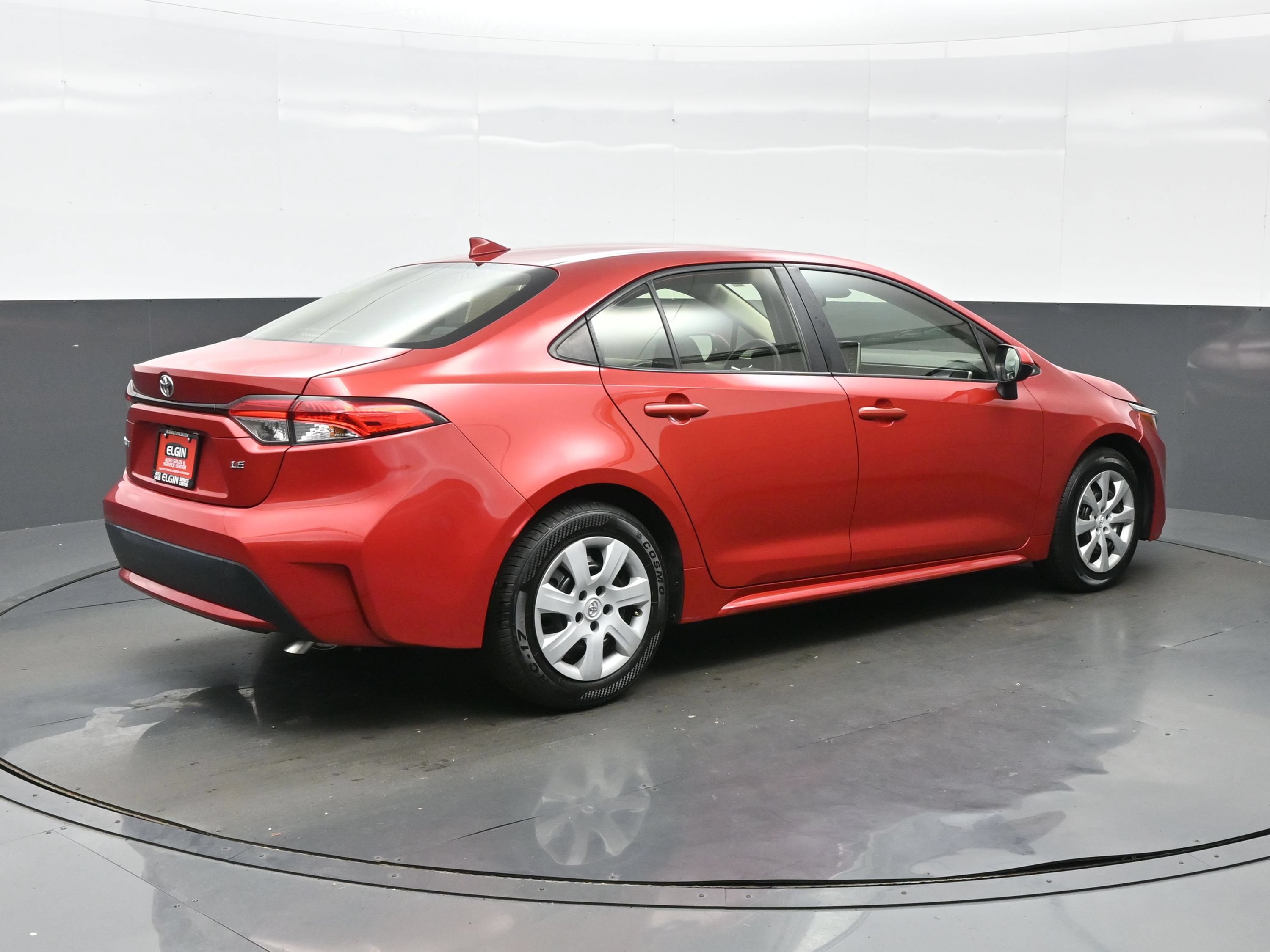 Used 2021 Toyota Corolla LE FWD image 6