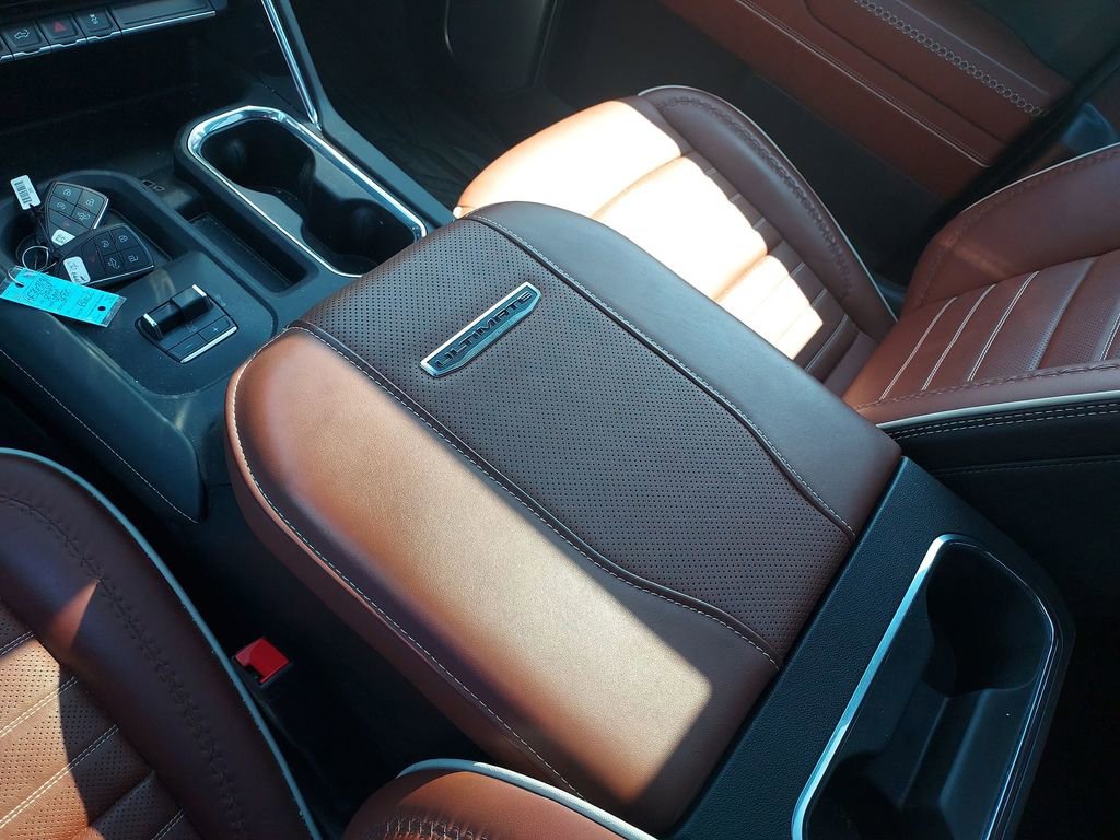 Used 2024 GMC Sierra 3500 Denali Ultimate image 27