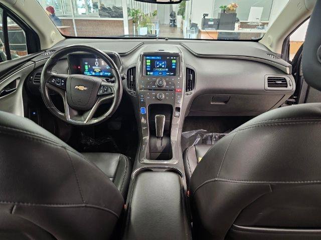 Used 2015 Chevrolet Volt Premium w/ Premium Trim Package FWD image 9