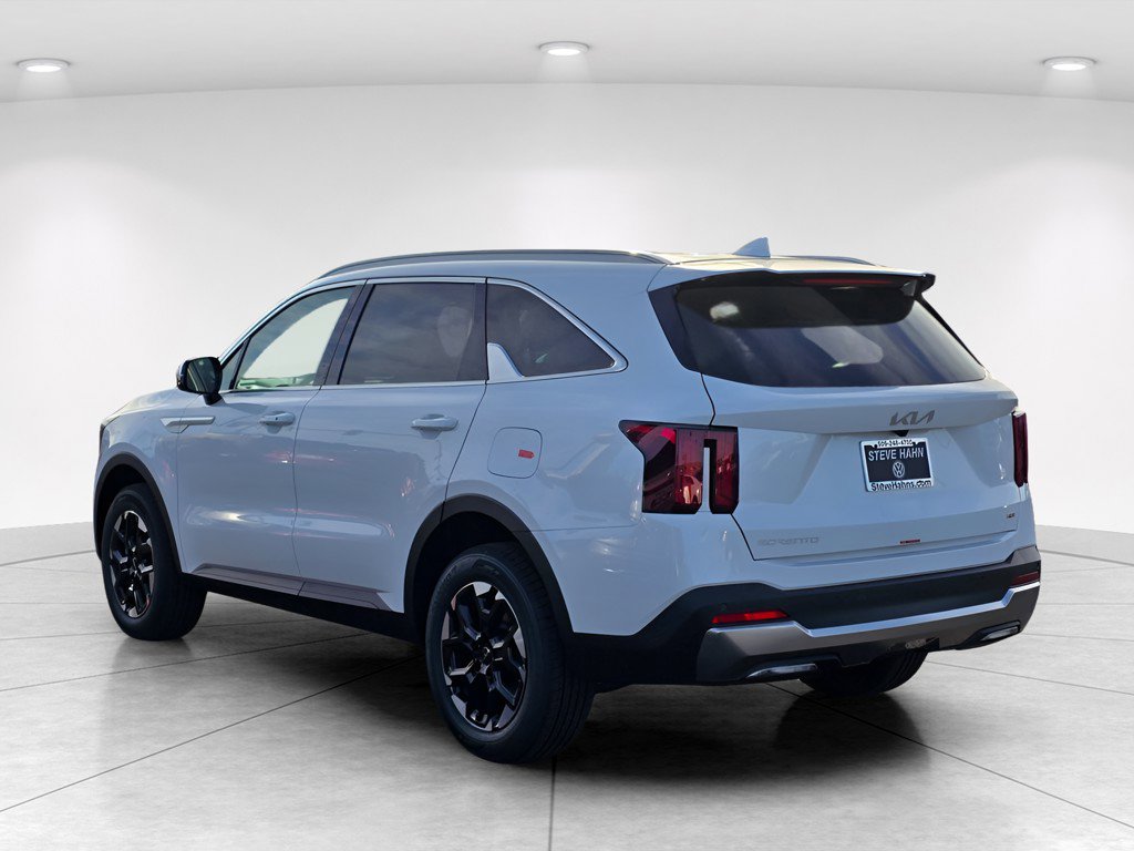 New 2026 Kia Sorento S AWD/4WD image 4