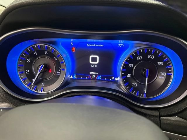 Used 2022 Chrysler 300 Touring L RWD image 23