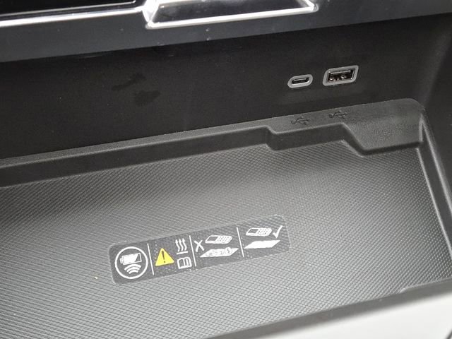 New 2026 GMC Yukon XL Denali w/ Sun & Power Step Package image 9