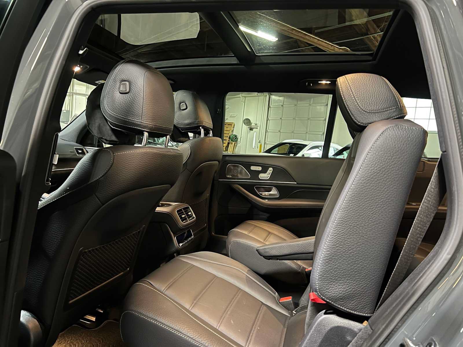 Used 2026 Mercedes-Benz GLS 450 4MATIC image 19
